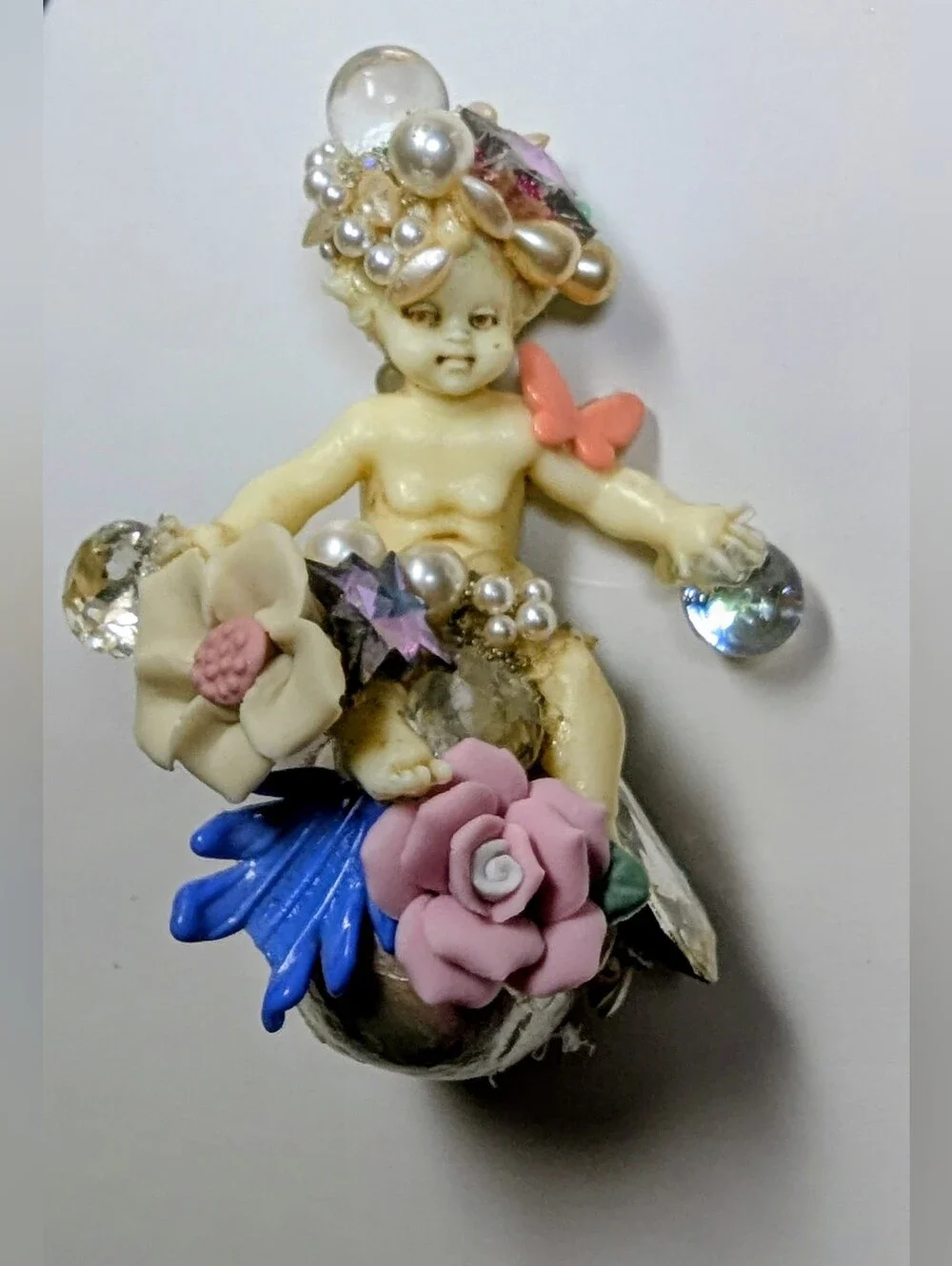 Wendy Gell fantastic cherub Brooch butterflies and jewels.